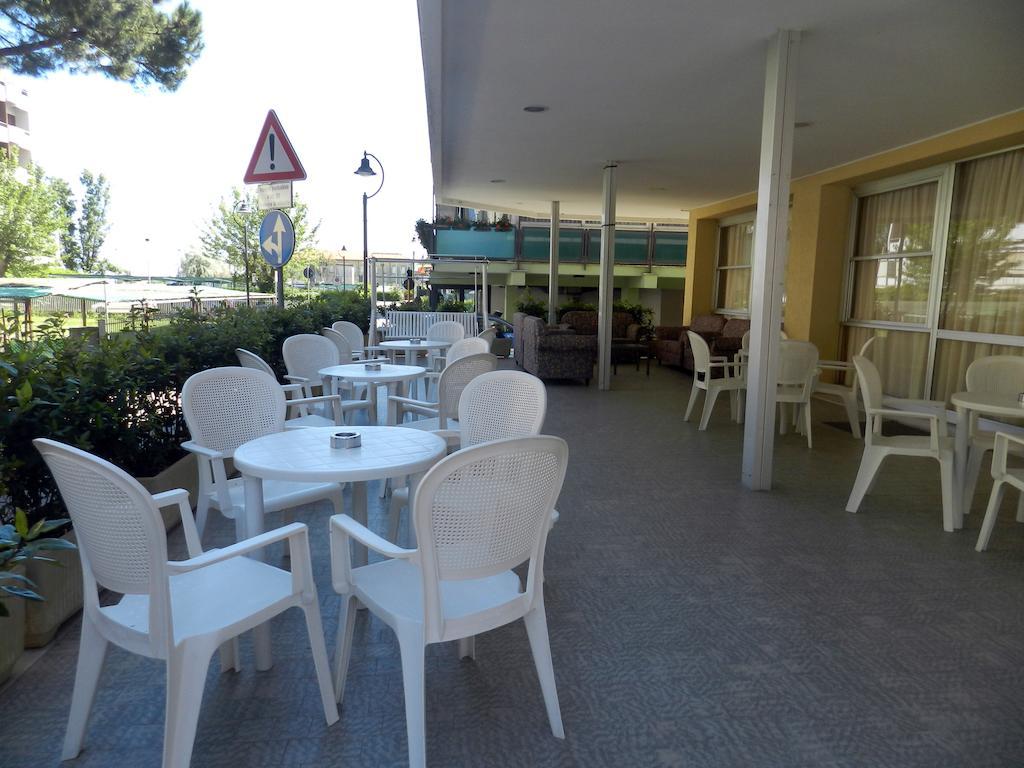 Hotel Michelangelo Bellaria-Igea Marina Exterior photo